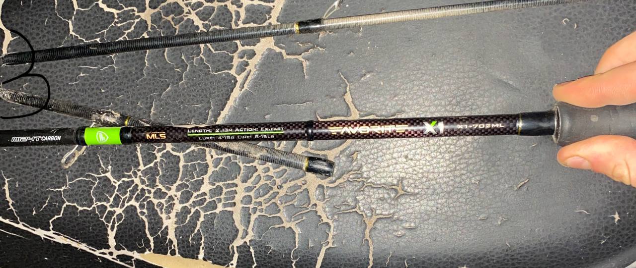 Поломані спінінги, Зображення 1