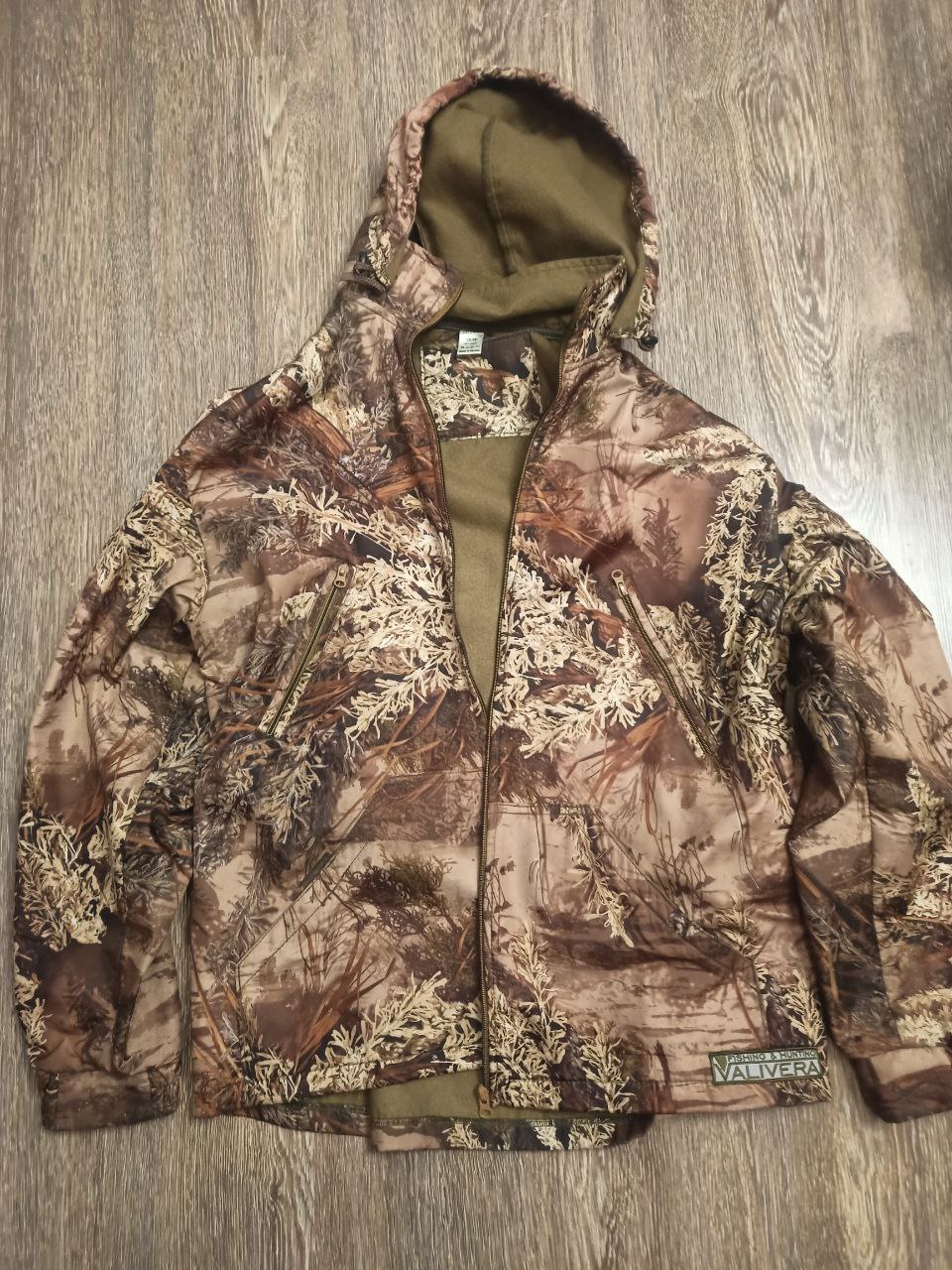 Костюми, Зображення 1