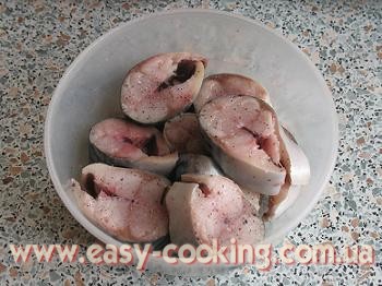 Prepare the mackerel