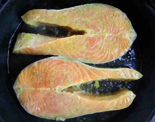 Klademe na pánev