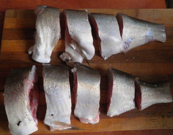 Cut the fish