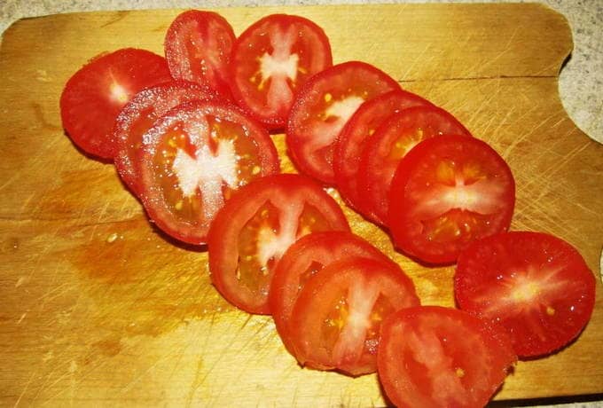 Cortamos los tomates
