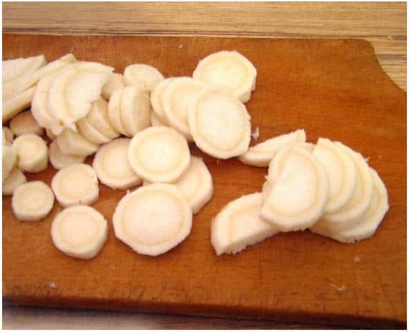 Cut the parsley root