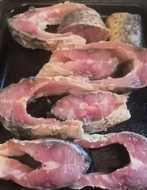 Fisch zerlegen und in Steaks schneiden