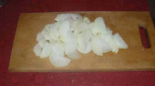 Cutting the Onion