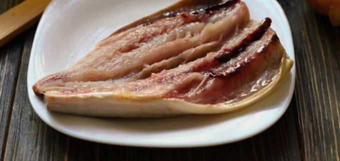 Separamos los filetes de la espina