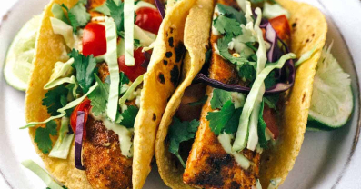 Tacos z przypiekaną mahi‑mahi i sosem awokado‑limonka