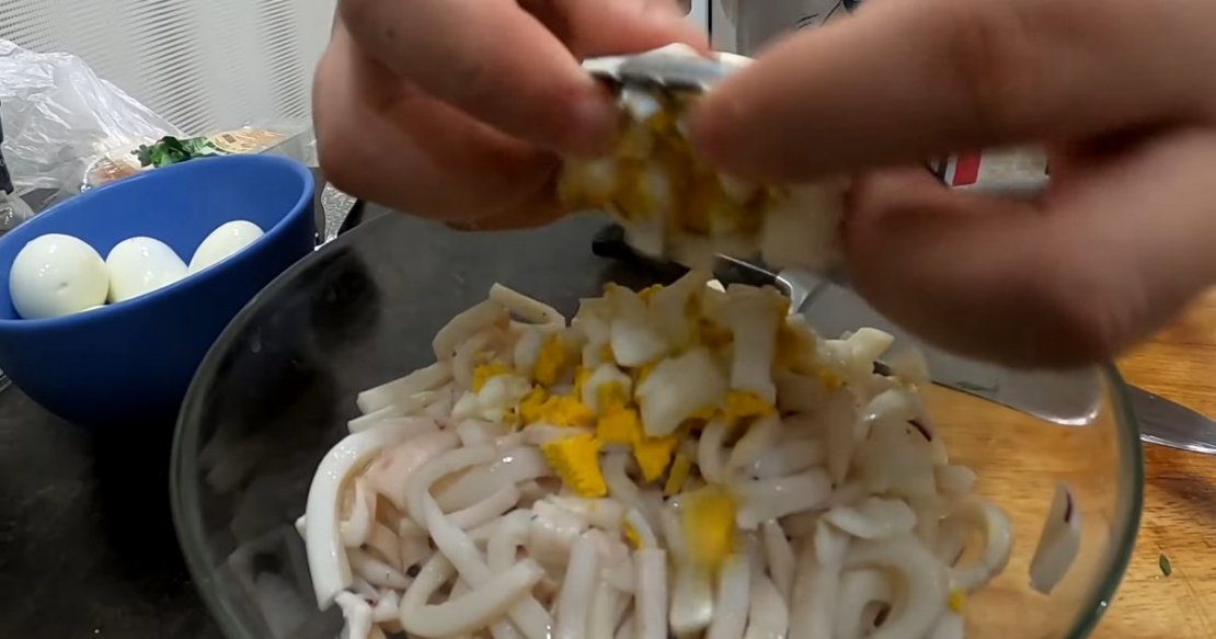 Ensalada de calamares para el año nuevo.