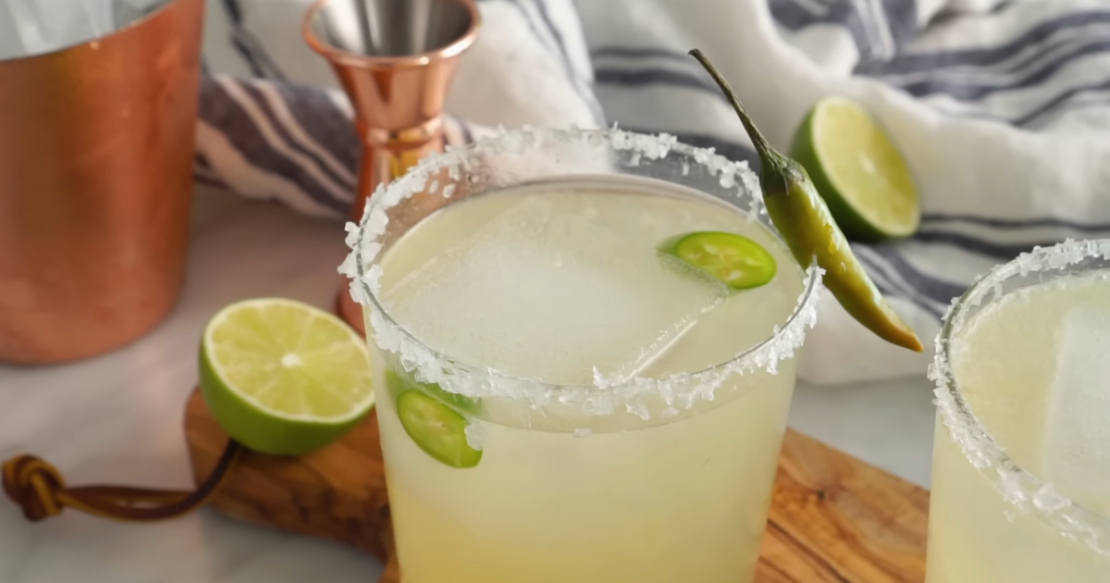 Spicy Margarita: A Fiery Explosion of Flavor!